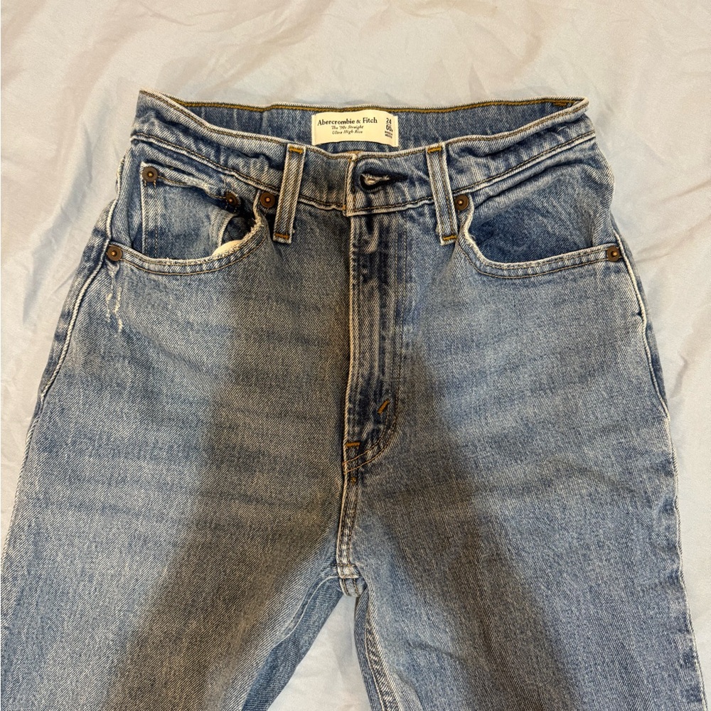 Abercrombie & Fitch 90s Straight Ultra High Rise Jeans